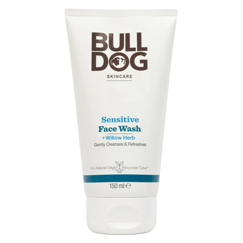 Alennettu Bulldog  Sensitive Face Wash 150 ml