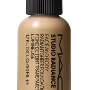 MAC Studio Radiance Face & Body Foundation C3 Asiakkaiden Suosikki