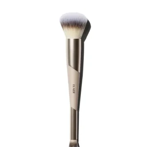 108 Foundation & Concealer Brush Pikatoimitus